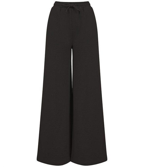 Women&#39;s sustainable fashion wide leg joggers